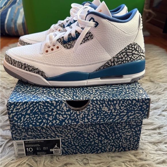 Jordan Retro 3 Wizards.  BRAND NEW IN BOX - Picture 3 of 6